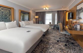 DELUXE Carousel Desktop Deluxe Family Carousel 4